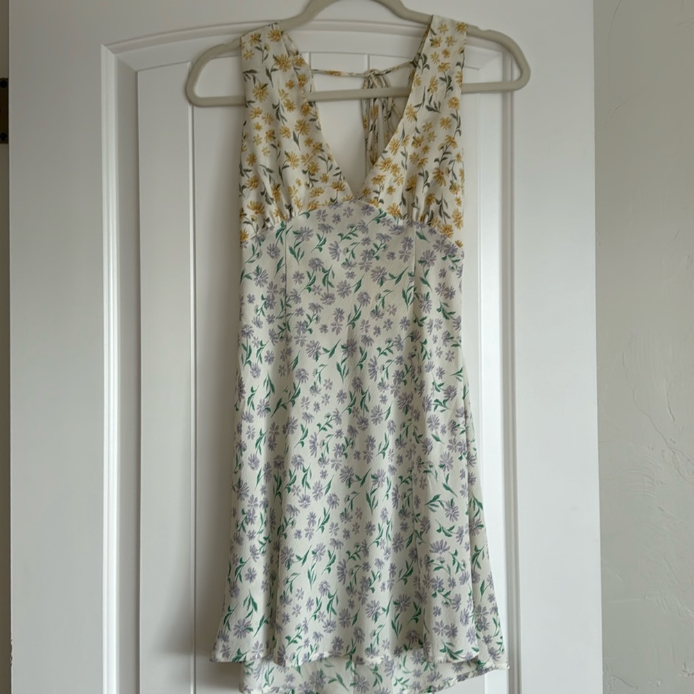 VRG GRL Postcards From Italy Bias Cut Mini Dress // Floral size 8